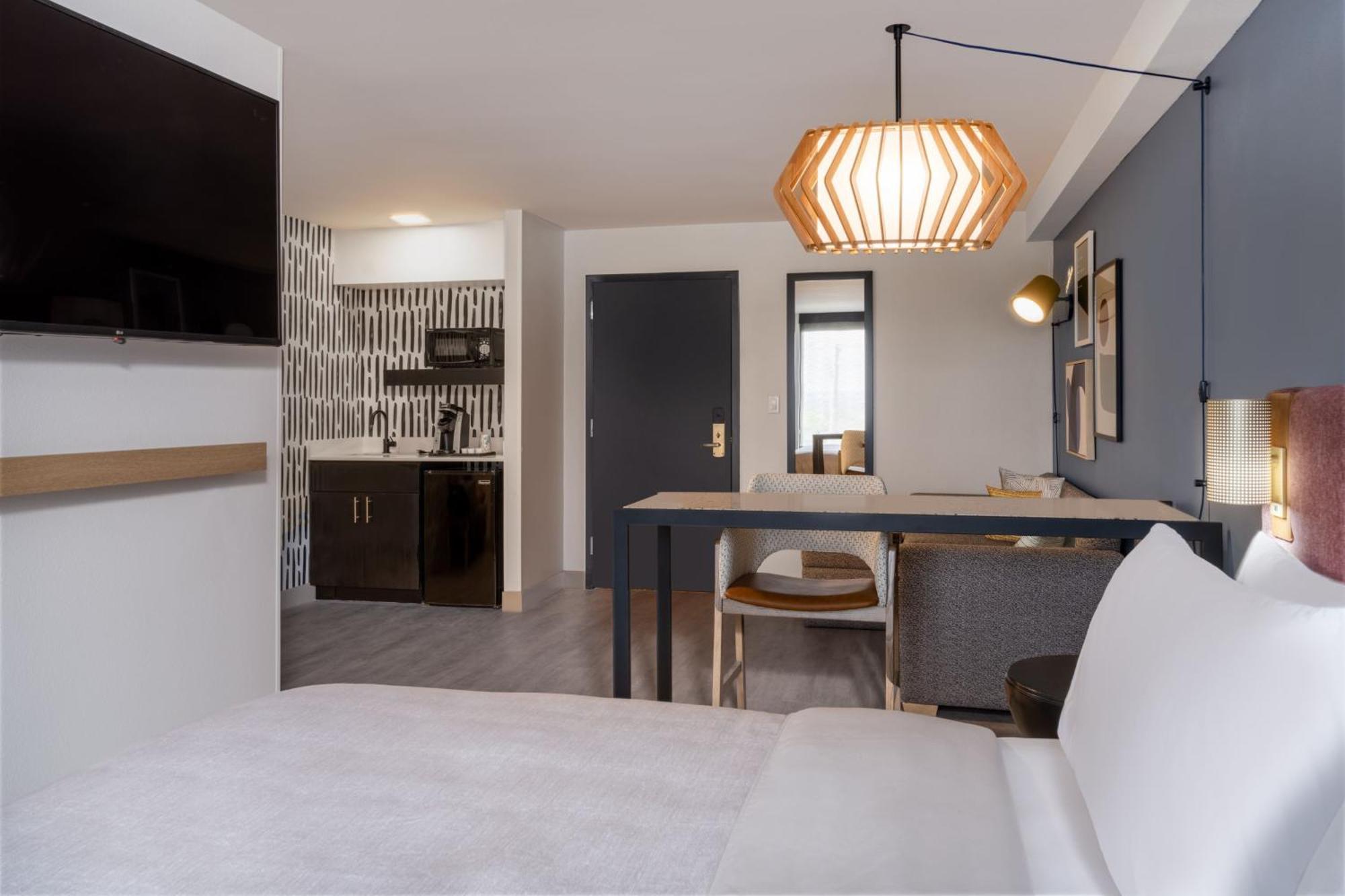 Atwell Suites Austin Airport By Ihg Bagian luar foto