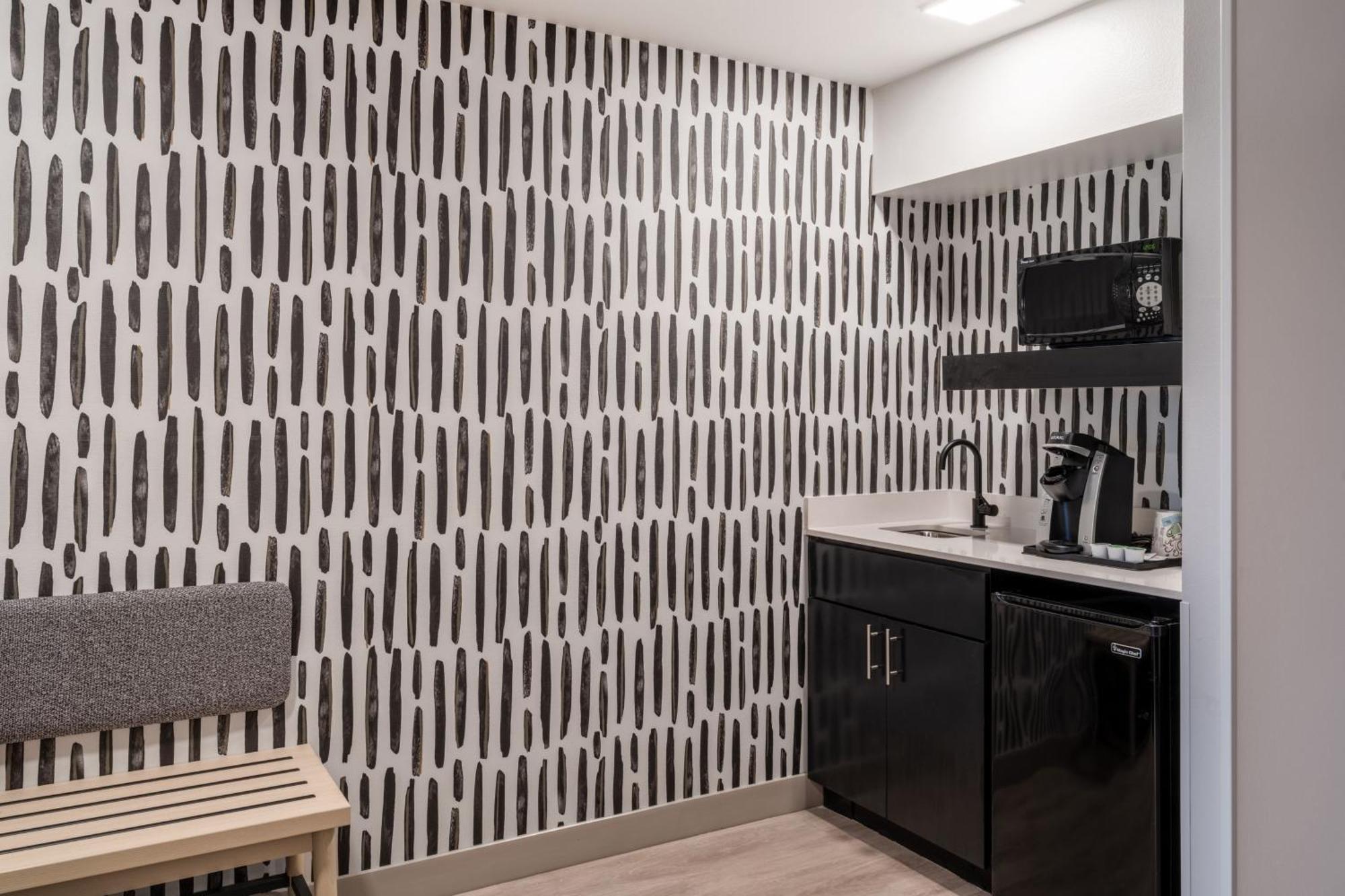 Atwell Suites Austin Airport By Ihg Bagian luar foto