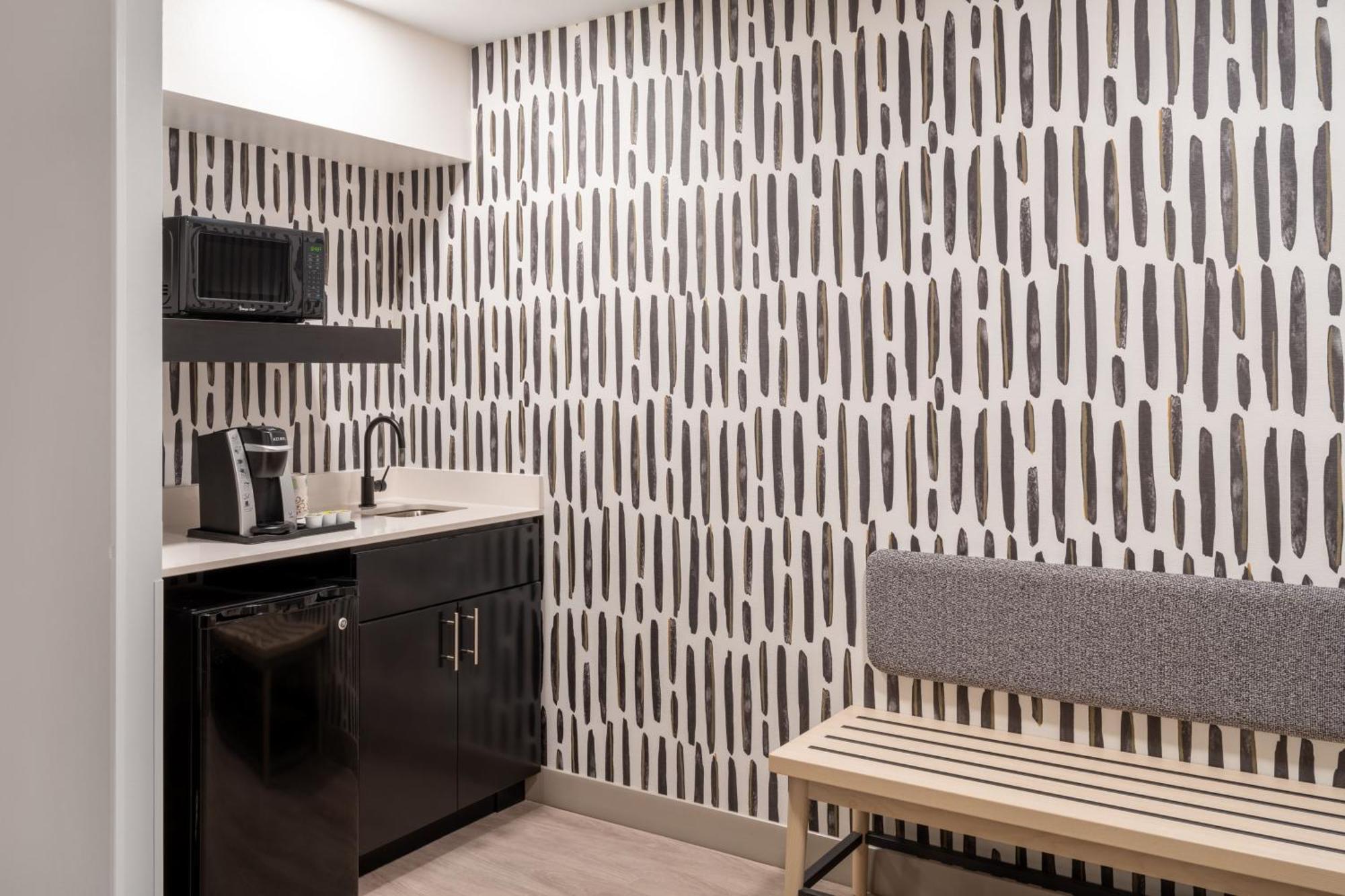 Atwell Suites Austin Airport By Ihg Bagian luar foto