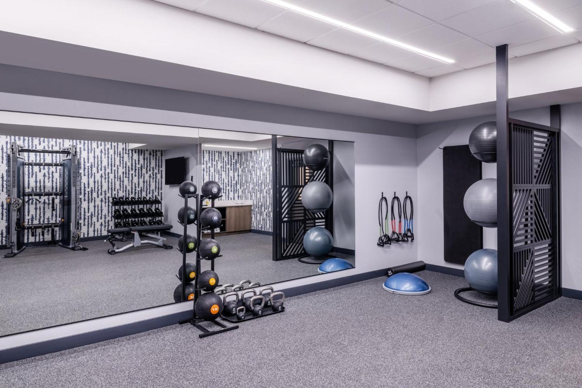 Atwell Suites Austin Airport By Ihg Bagian luar foto