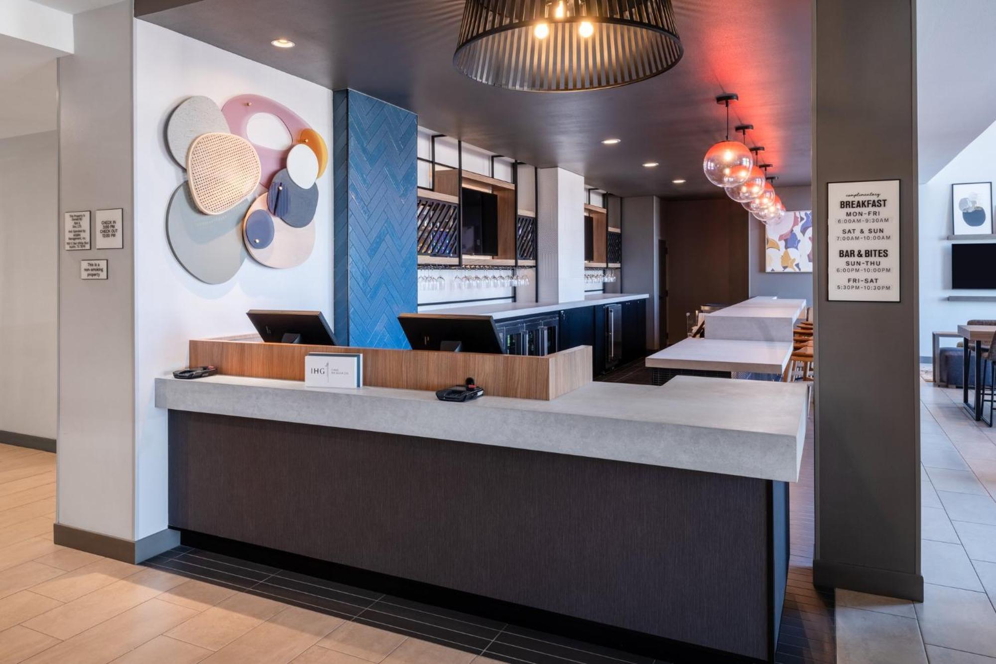 Atwell Suites Austin Airport By Ihg Bagian luar foto