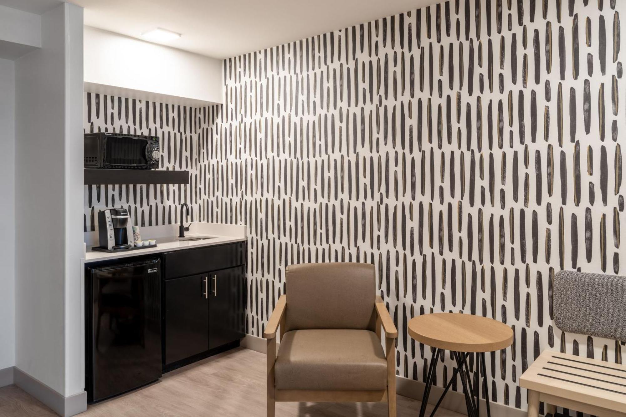 Atwell Suites Austin Airport By Ihg Bagian luar foto